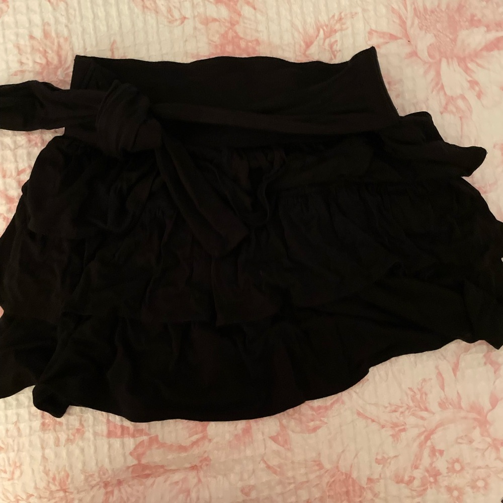 Papaya Black Skirt